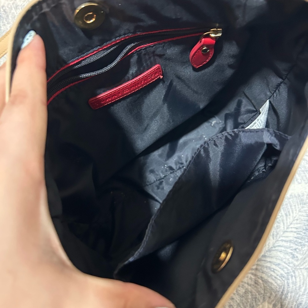 Tommy Hilfiger Beige Shoulder Bag - Picture 2 of 5